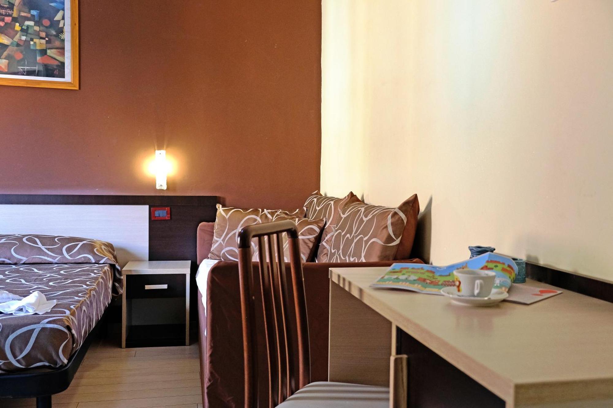 Hotel Canasta Rimini Esterno foto