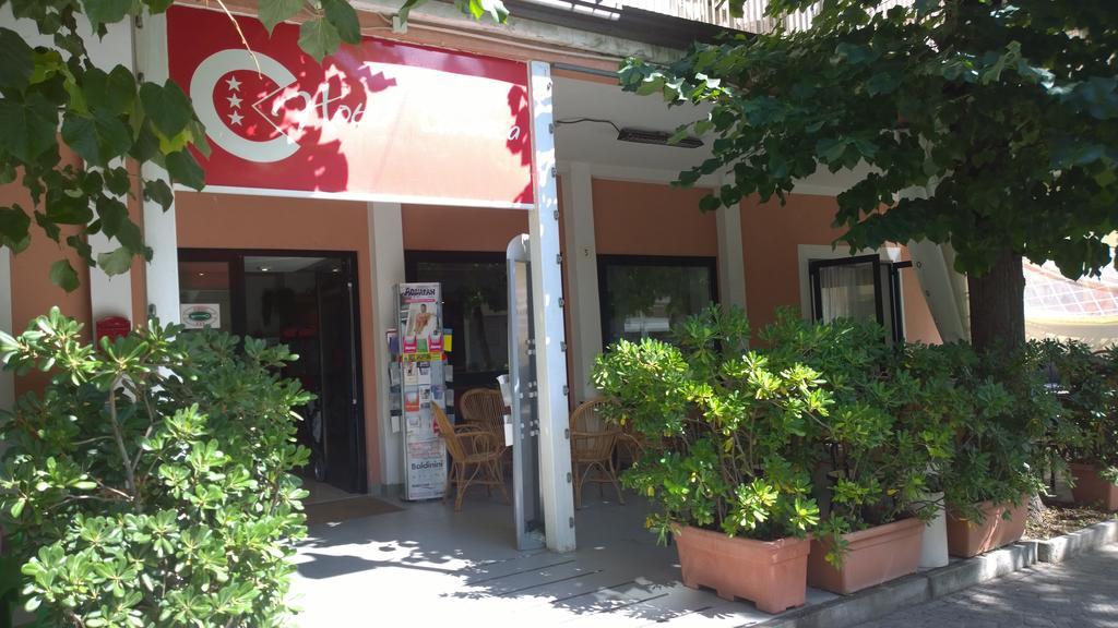 Hotel Canasta Rimini Esterno foto